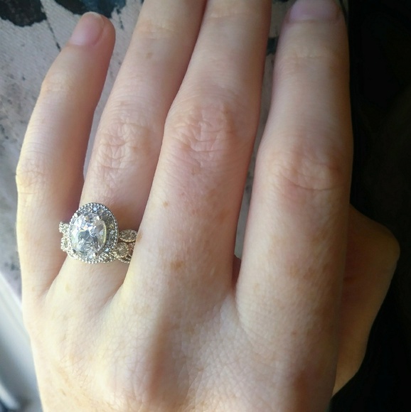 NWT The Sera Ring Set - Picture 4 of 4